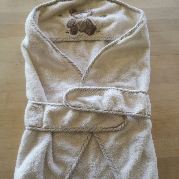 Newborn to 3 Months Baby Towel - Picture 3 of 7